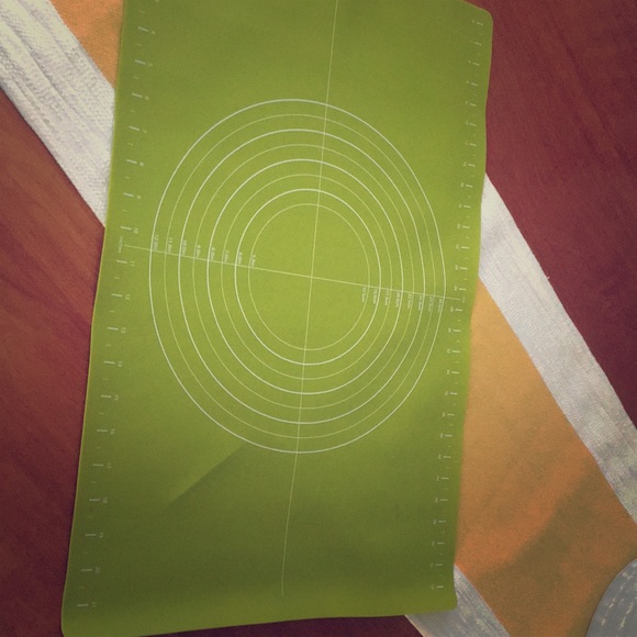 Other - Silicone pie measuring board